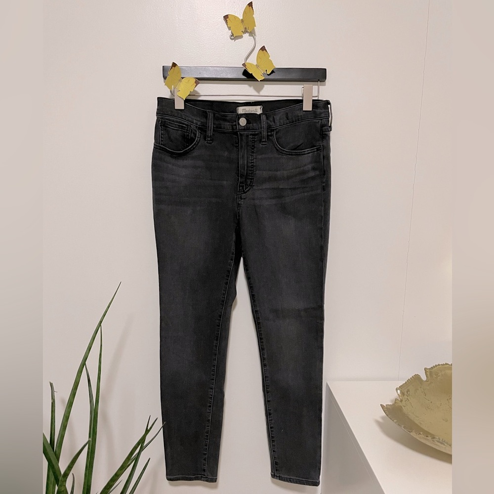 Madewell Petite Roadtripper Jean in Lunar Wash
